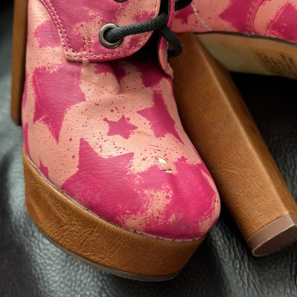 JF Pink Star Booties - Picture 8 of 9